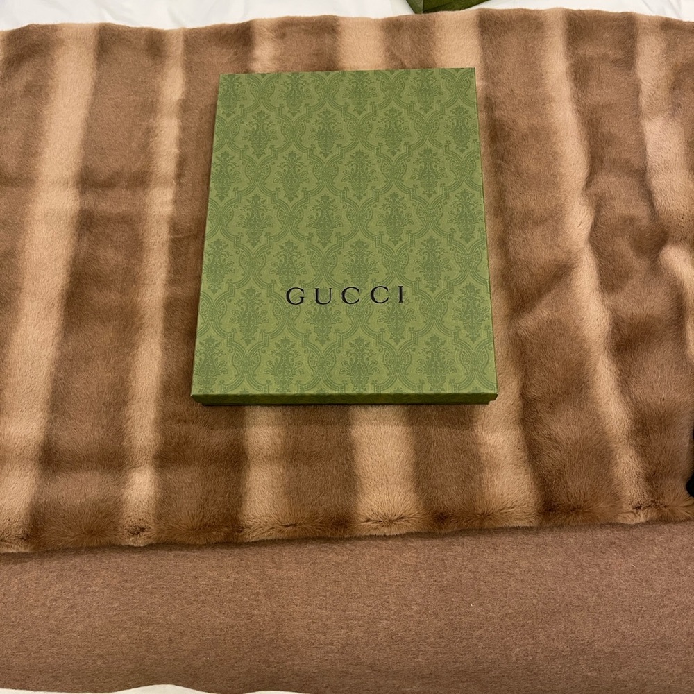 GUCCI Green Patterned Shirt, Shawl, Scarf, Gift Box